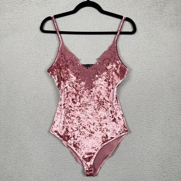 Haute Monde Tops - Haute Monde Bodysuit Womens M Dusty Rose Crushed Velvet Fairy Lace Y2K Romantic